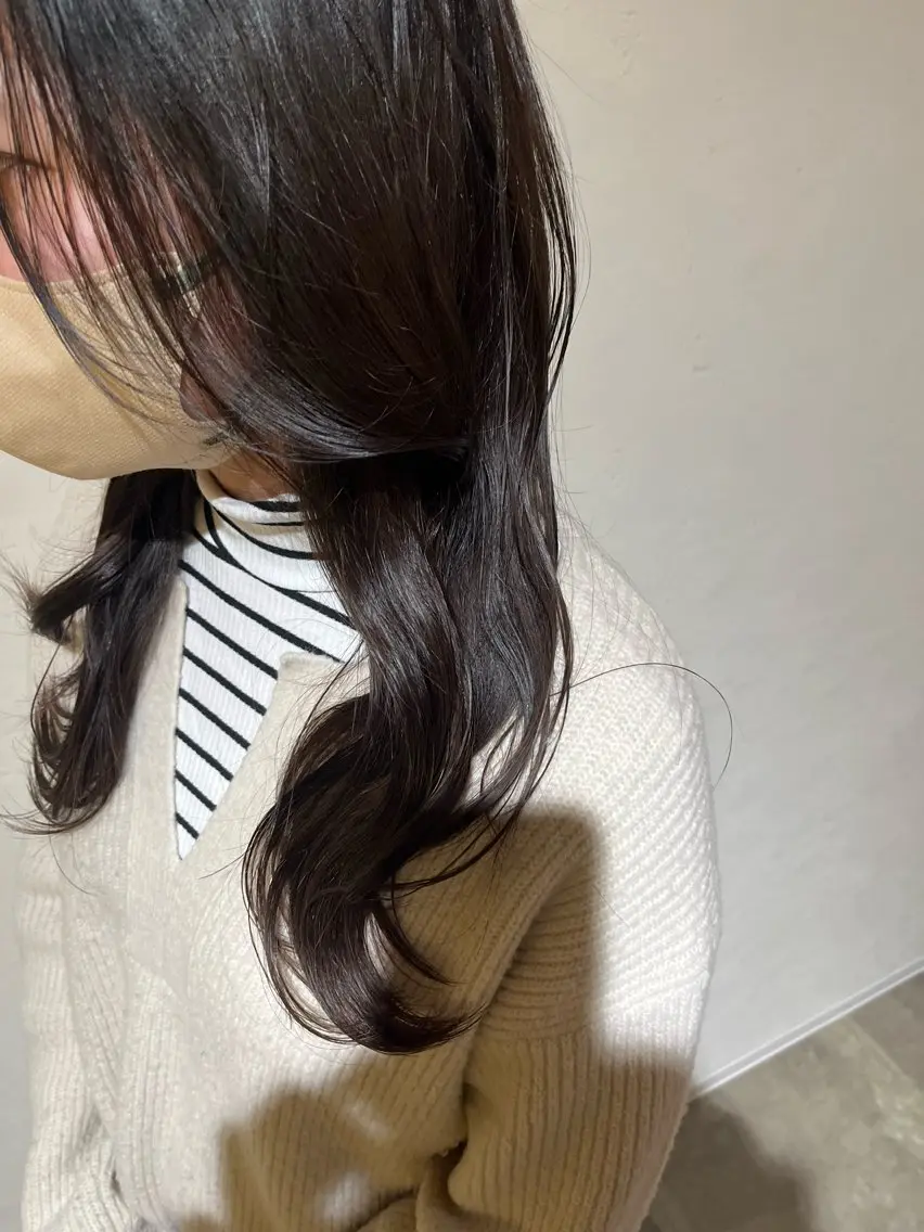 ロング カラー ブリーチ 透明感カラー グレージュ MARIA / BRICKのヘアスタイル
