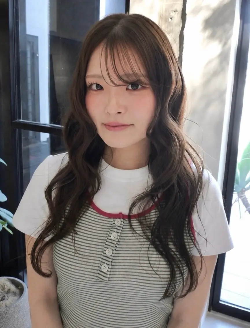 《30歳以下限定》ベージュカラー໒꒱の写真