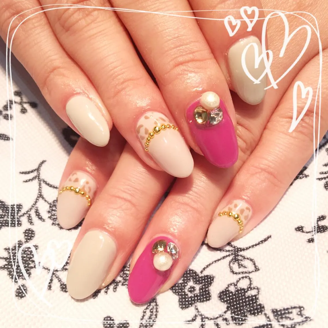 ネイル ストーンネイル W KUMIのネイルデザイン