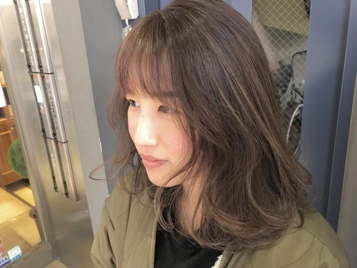 ミディアム stylist　篠崎 憲一のヘアスタイル