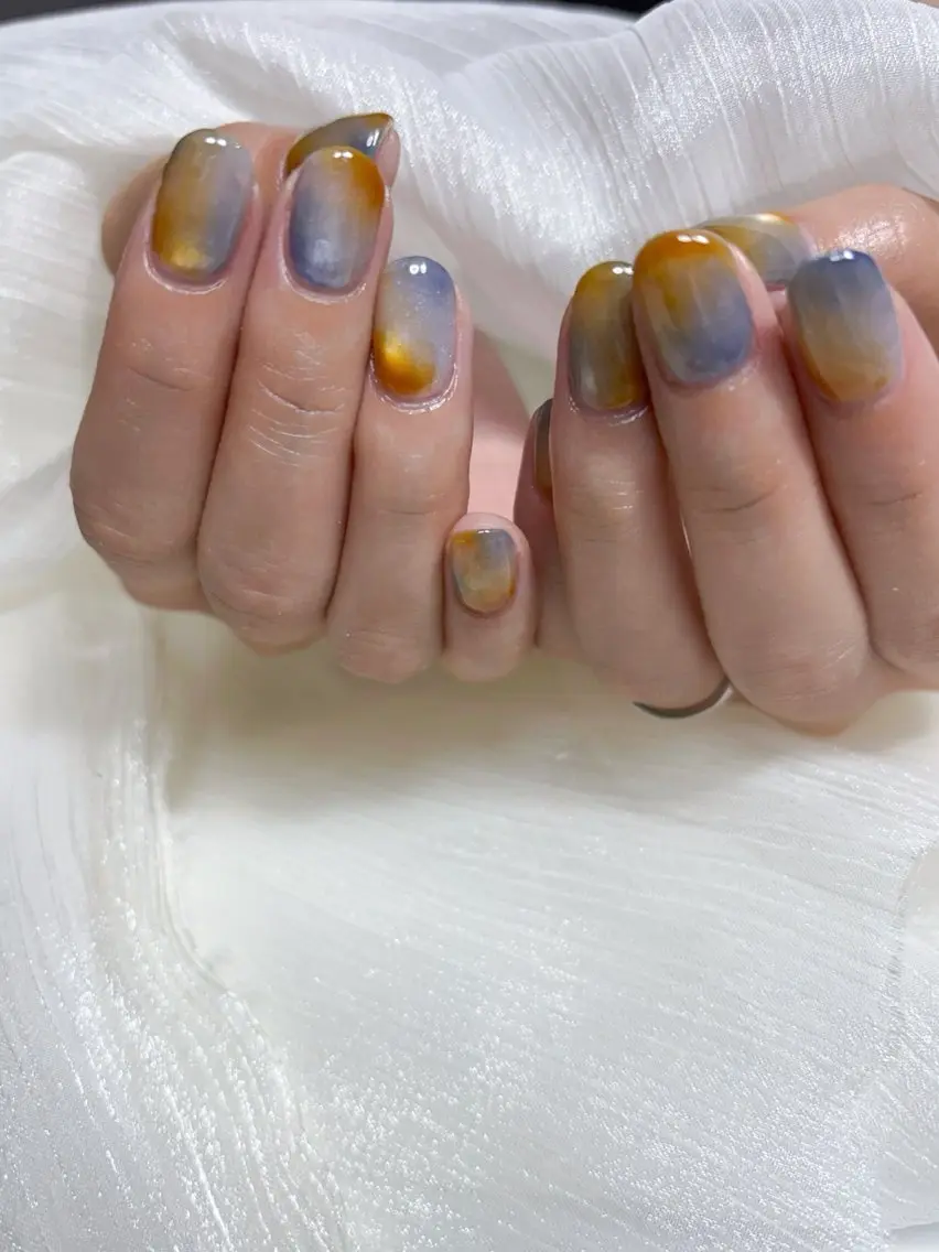 ネイル ブルー グラデーション 黄色 ハンドネイル nail salon minthのネイルデザイン
