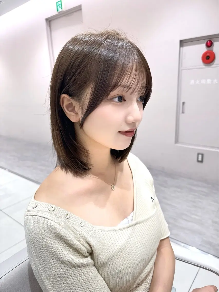 ショート カラー カット ヘアカラー トリートメント ヘッドスパ ヘアセット 韓国ヘア/レイヤー/ 顔まわり/りょーとのヘアスタイル