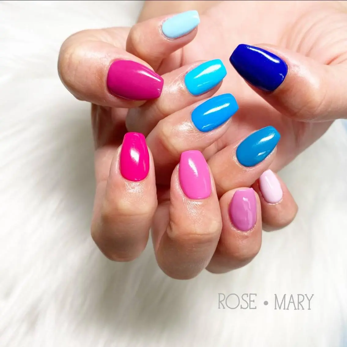 ミディアム ネイル ワンカラーネイル ROSE・ MARY 鈴木のネイルデザイン
