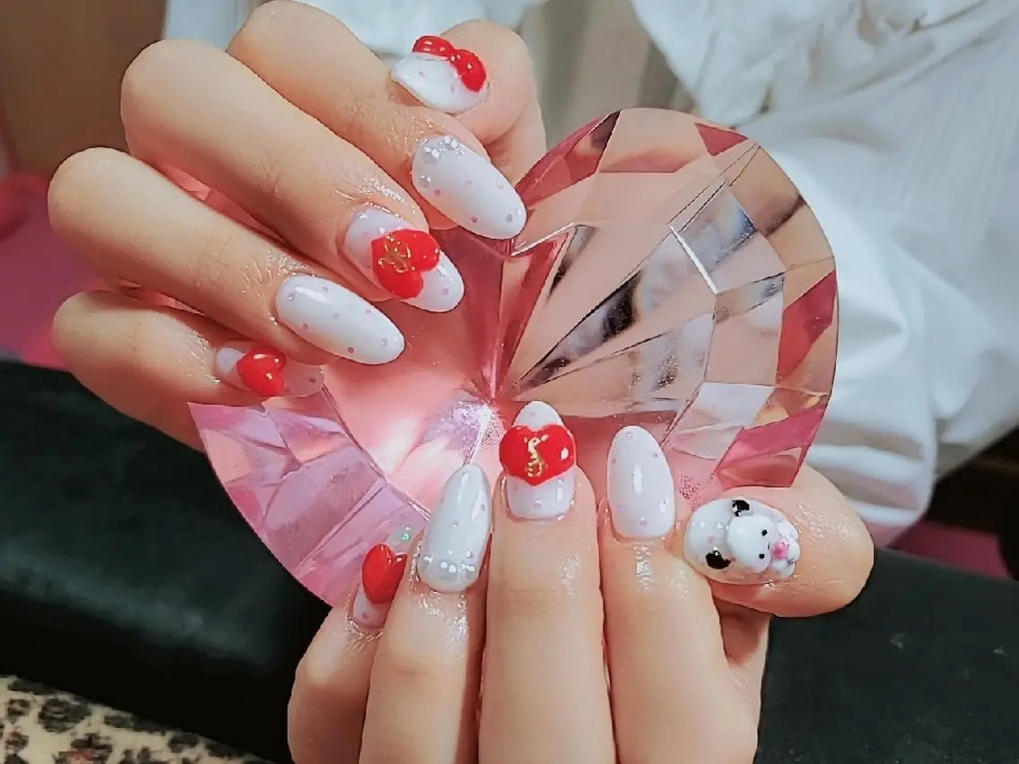 ミディアム ネイル ハート ハンドネイル mamo nailのネイルデザイン
