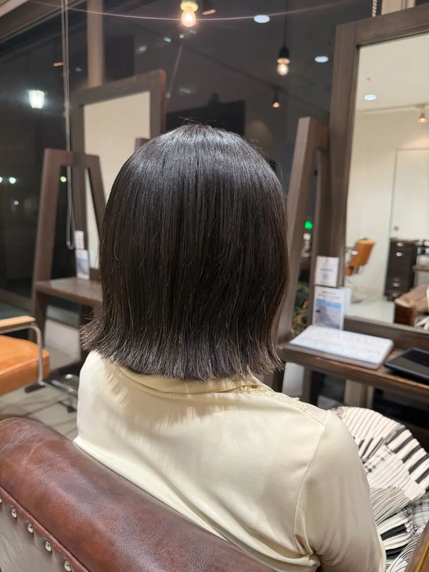 ショート ボブ 新村 美咲のヘアスタイル