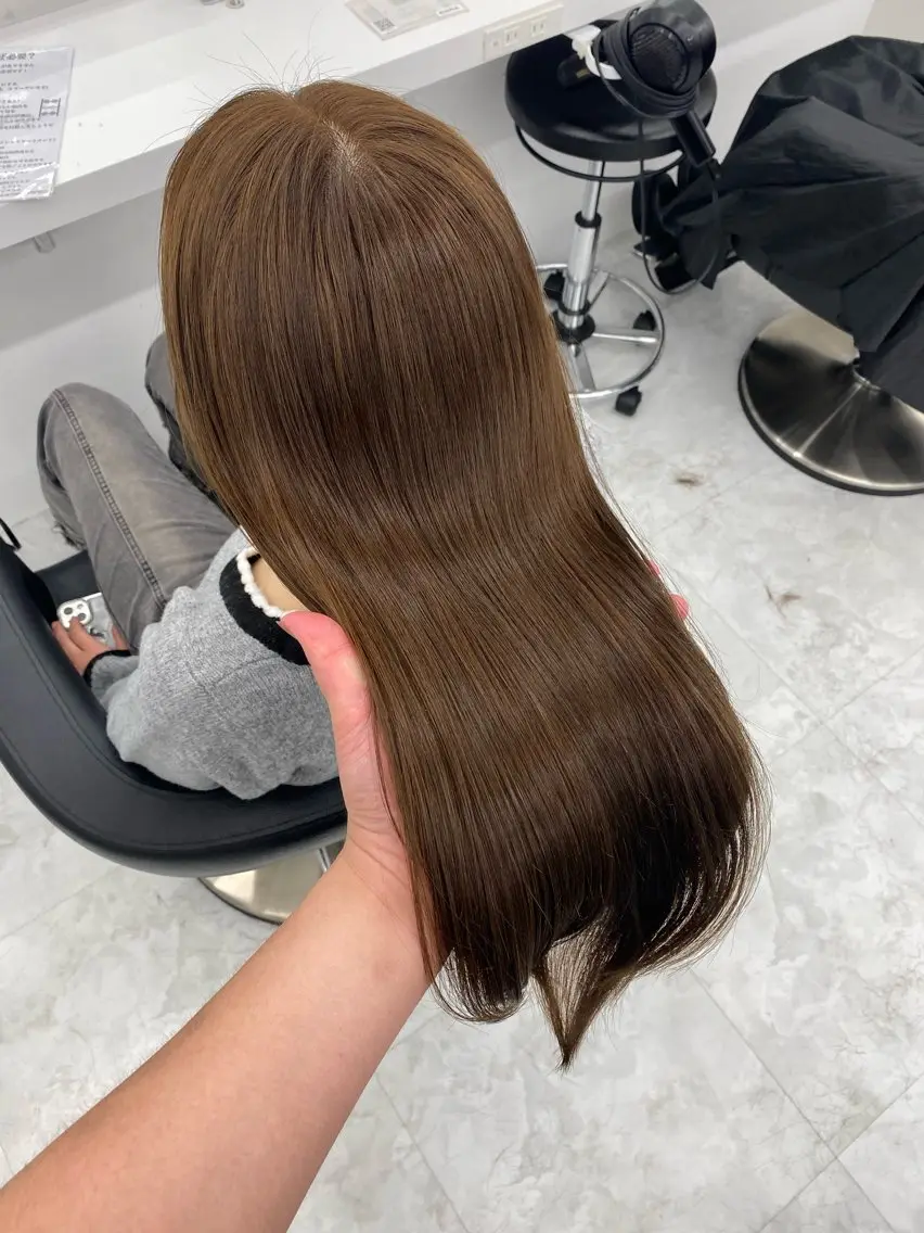 ロング カラー パーマ ヘアアレンジ カット 縮毛矯正 トリートメント ヘッドスパ ヘアセット 🥯縮毛/レイヤー/ ベージュヘア🥯のヘアスタイル
