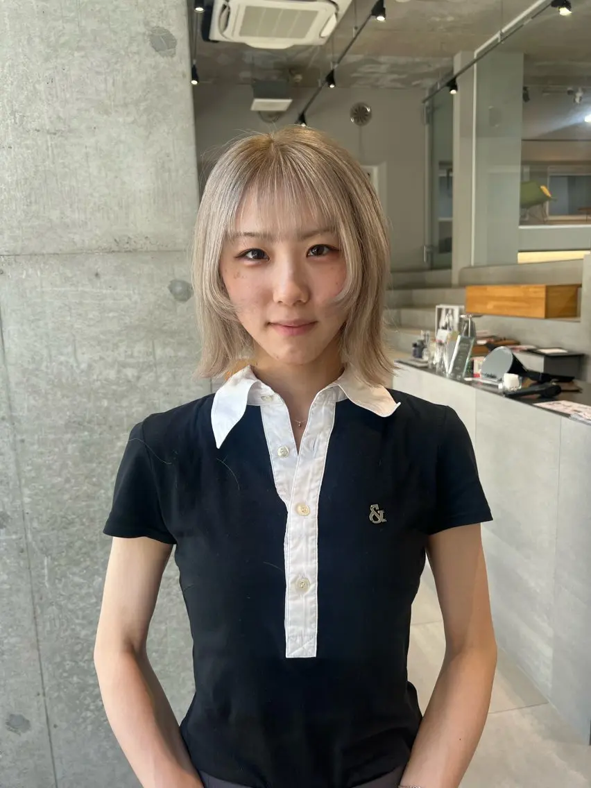 ミディアム カラー ベージュカラー ホワイトベージュ レイヤーカット ヘアカラー 吉沢遣人/レイヤー /髪質改善のヘアスタイル