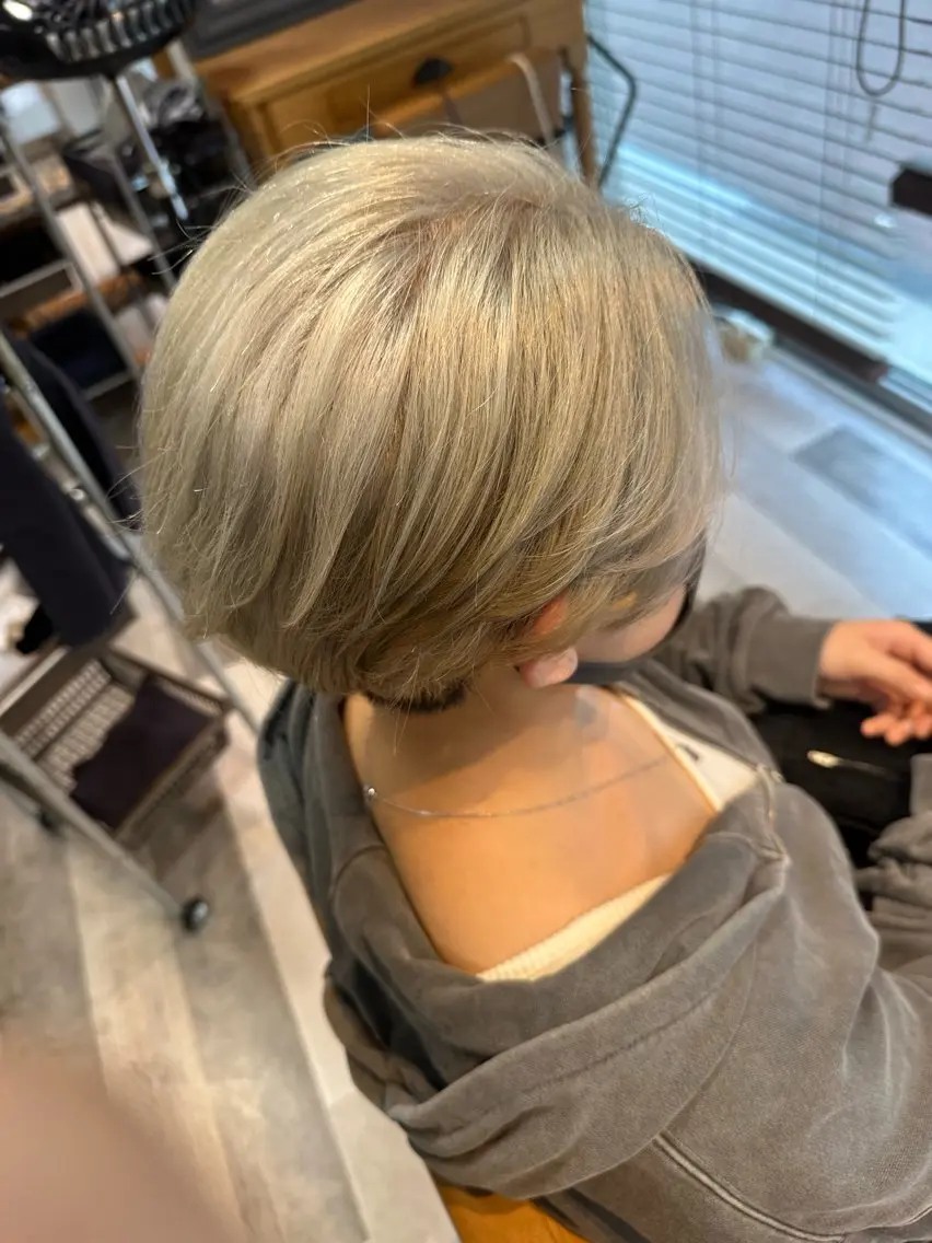ショート カット ヘアカラー 和田 直也のヘアスタイル