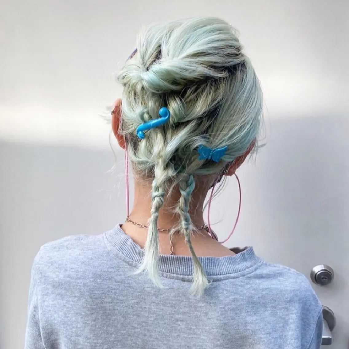 ミディアム ヘアアレンジ 簡単アレンジ ヘアセット 卒業式お呼ばれ🕊️ ヘアセット✴︎ミキのヘアスタイル