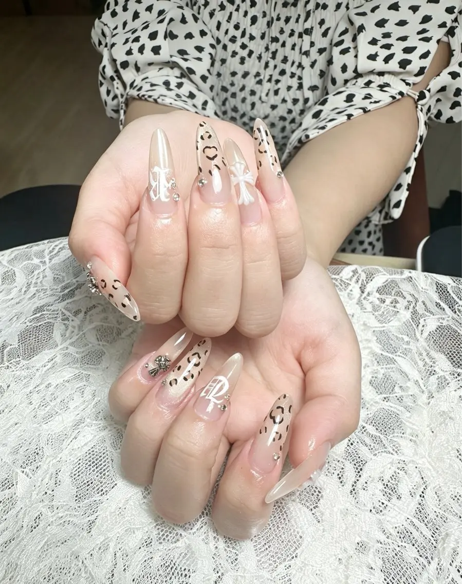 ネイル ハンドネイル 西野 静のネイルデザイン