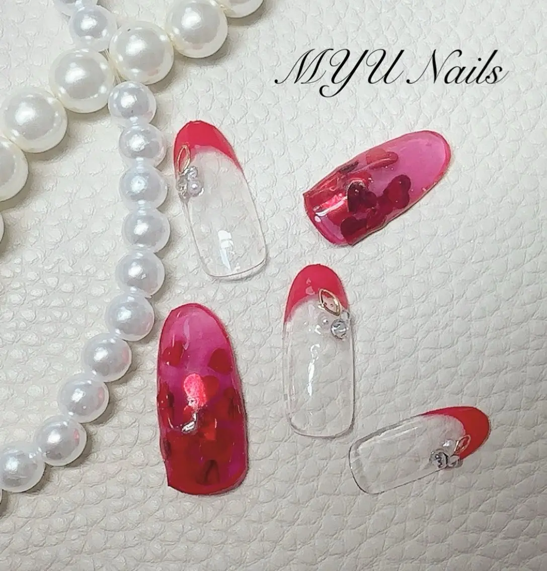 ネイル ジェルネイル バレンタイン ニュアンスネイル🌈 MYU Nailsのネイルデザイン