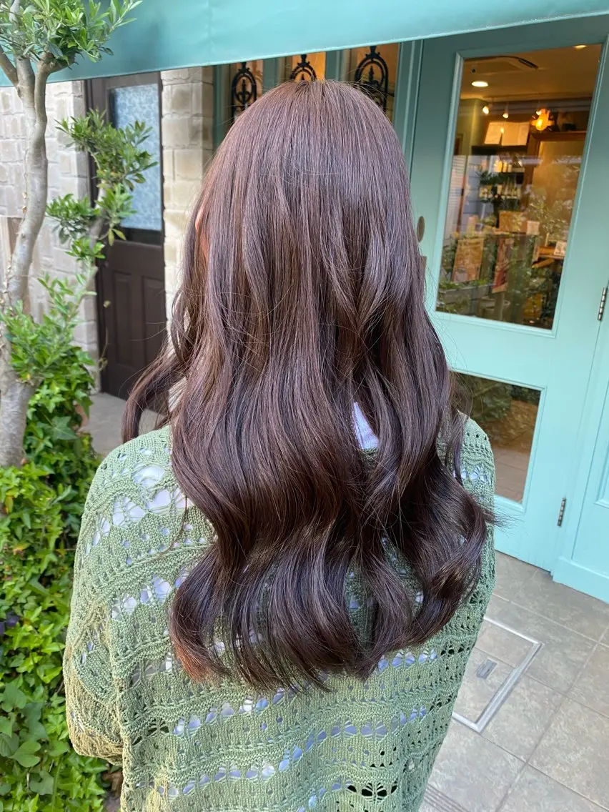 ロング カラー ラベンダーカラー カット ヘアカラー 中浦 綾乃のヘアスタイル