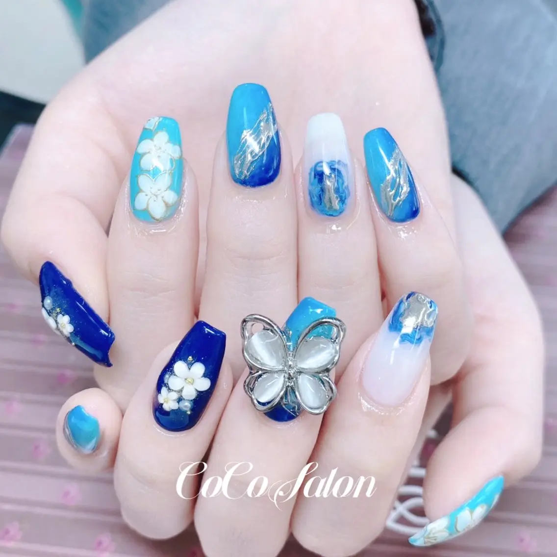 ネイル 桜ネイル 卒業式 ミラーネイル ハンドネイル CoCoSalon ネイル/まつ毛予約のネイルデザイン