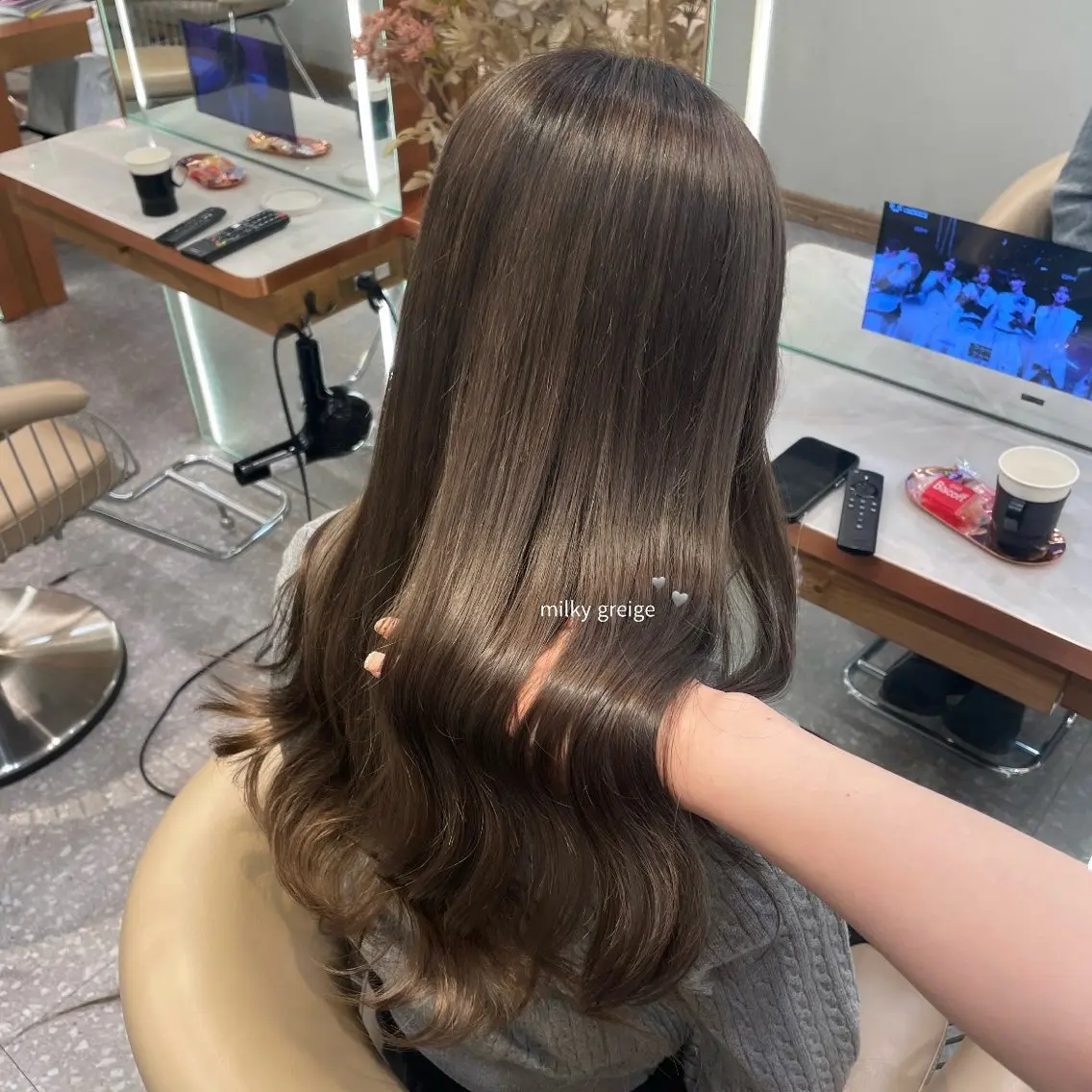 ロング 穴吹 涼のヘアスタイル
