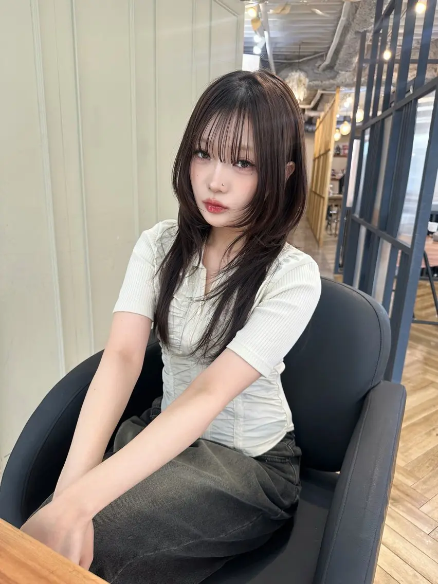 ロング レイヤーカット ウルフカット ウルフレイヤー 鎌倉 彩のヘアスタイル