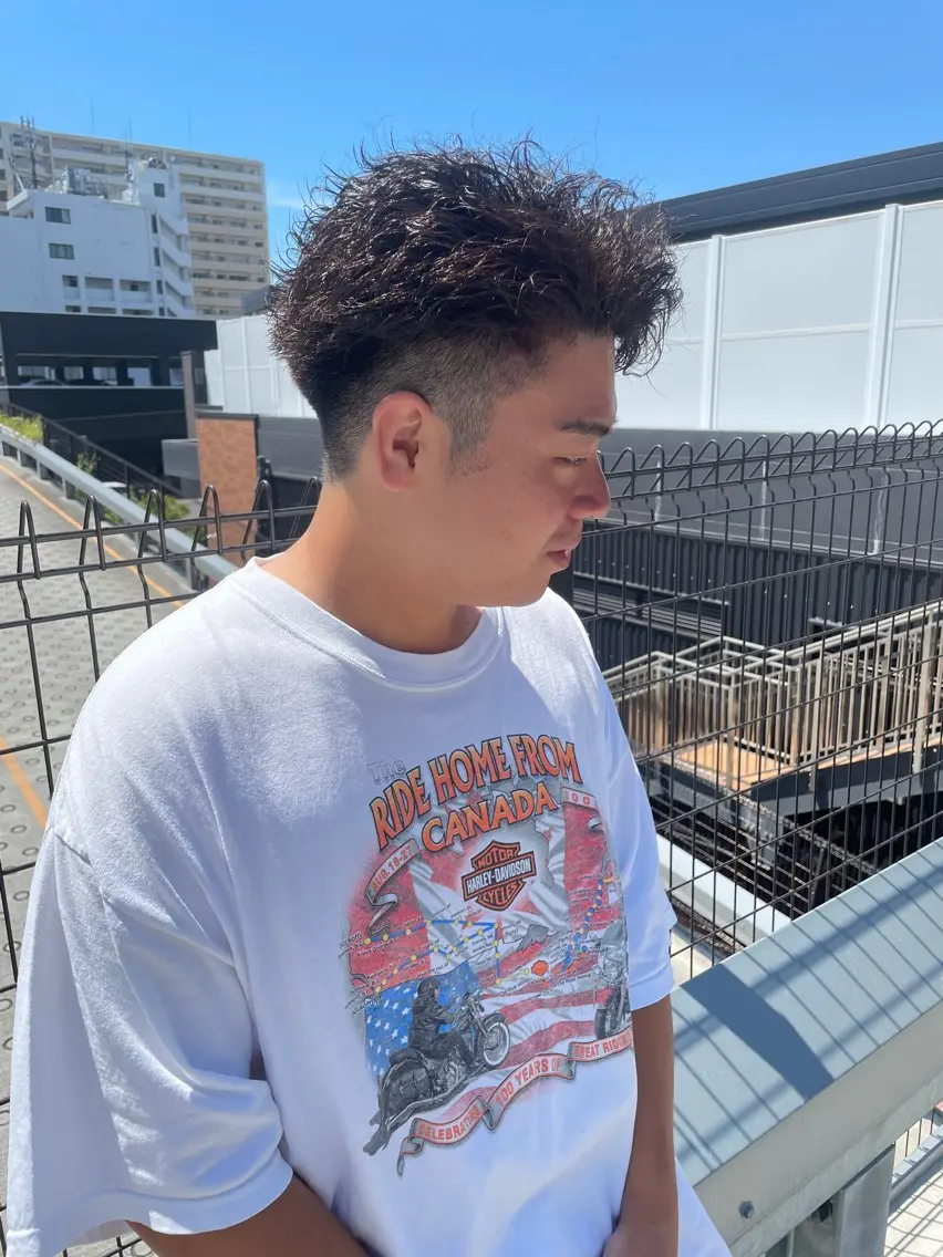 ショート パーマ メンズ メンズパーマ メンズツイストパーマ ツイストパーマ メンズヘア特化 崎田 成人のヘアスタイル