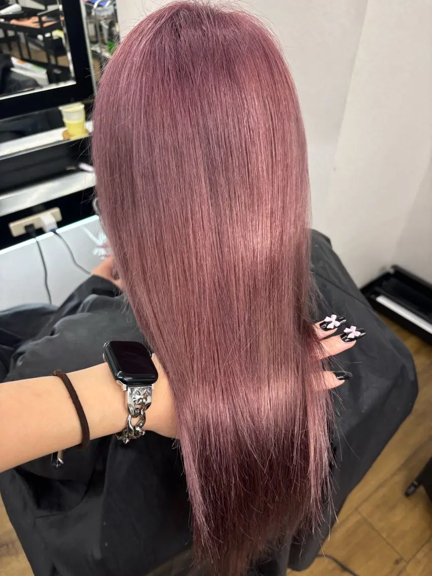 ミディアム カラー ブリーチ ピンクカラー ヘアカラー トリートメント ハナ💎中韓/艶髪 ハイトーン/エクステのヘアスタイル