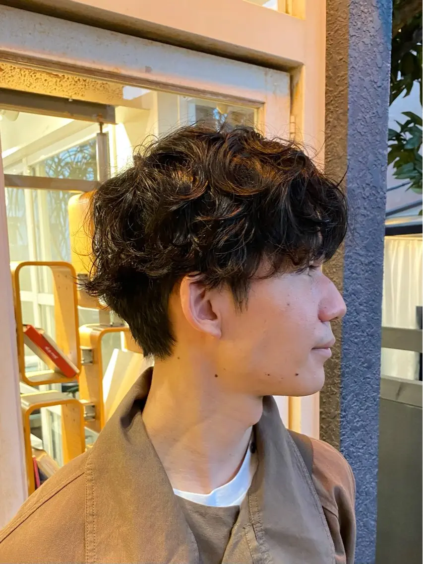 ミディアム パーマ メンズ ミディアムパーマ メンズパーマ ニュアンスパーマ カット パーマ ♤メンズ✖️パーマ♧ 第十 和博のヘアスタイル