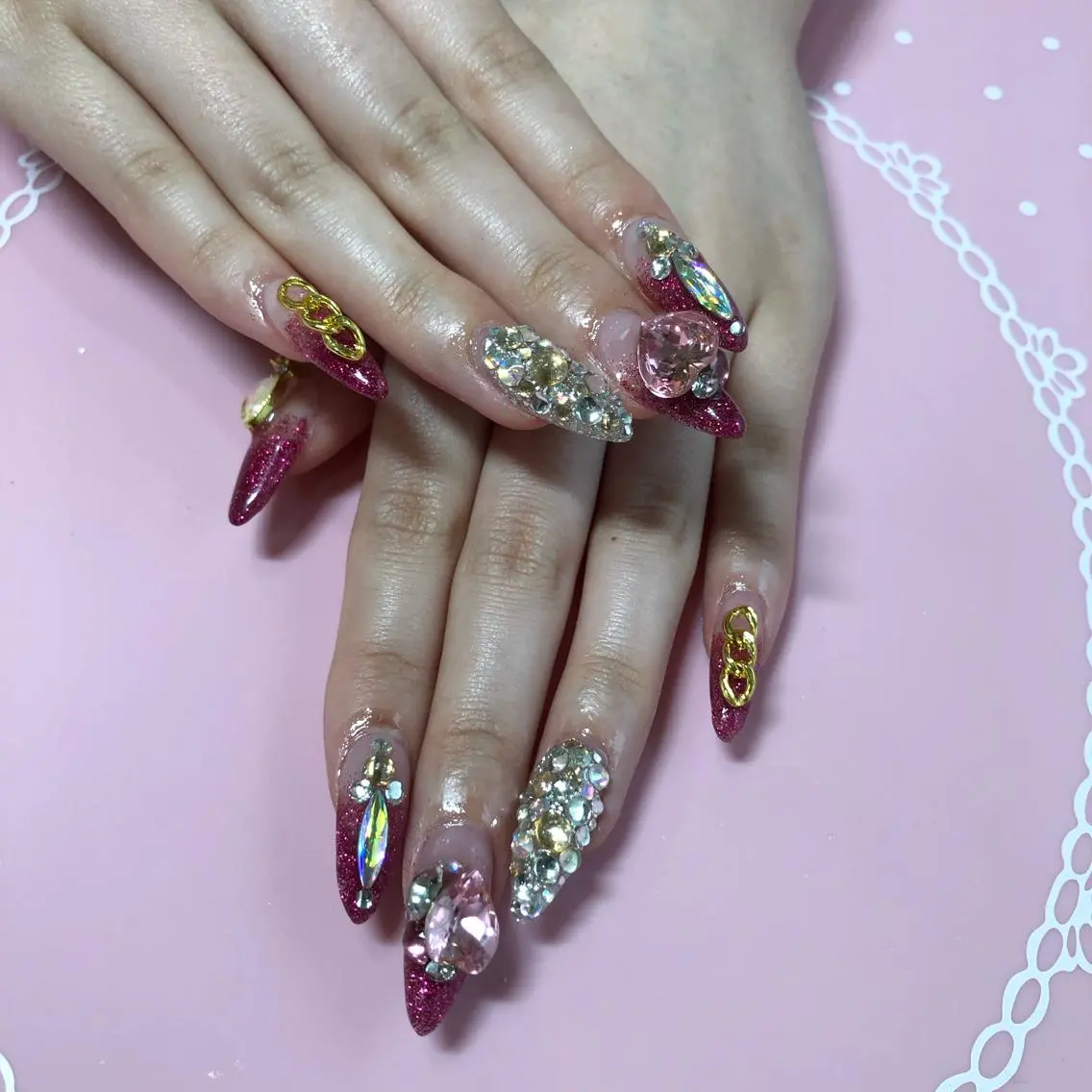 ミディアム ネイル ハンドネイル 《LB》ラブリエ Nail&eyeのマツエク・マツパデザイン