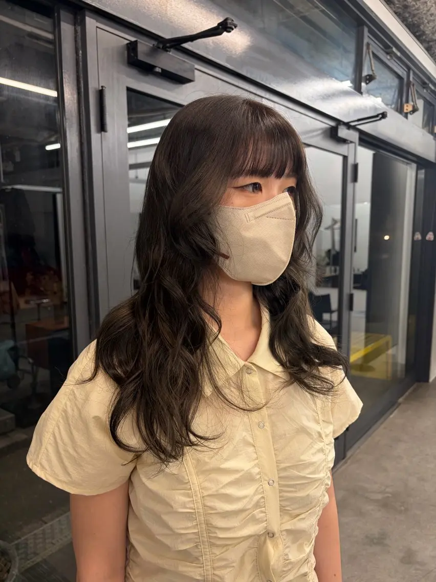 ロング 百々花 《Elme》のヘアスタイル
