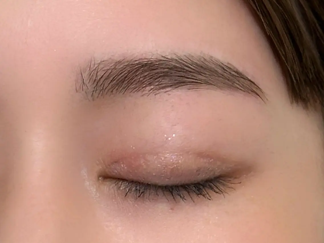 アイブロウ ワックス脱毛 Vibella eyelashのマツエク・マツパデザイン