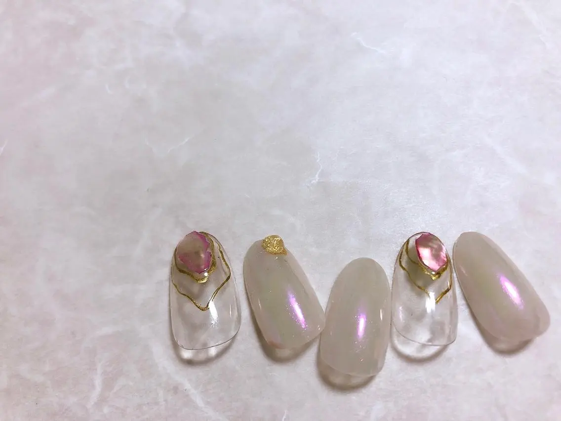 ネイル mogunail &blowのネイルデザイン