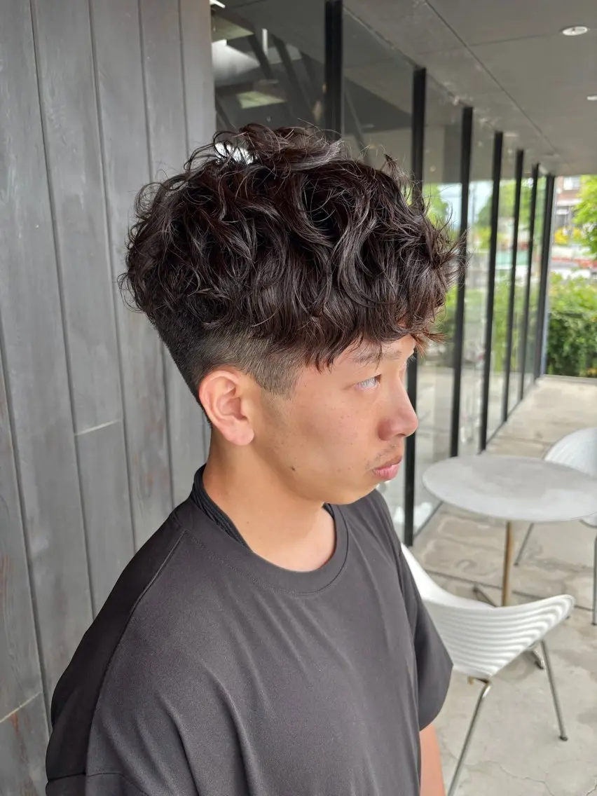 パーマ メンズ スペインカール カット パーマ トリートメント 三好 達也のヘアスタイル