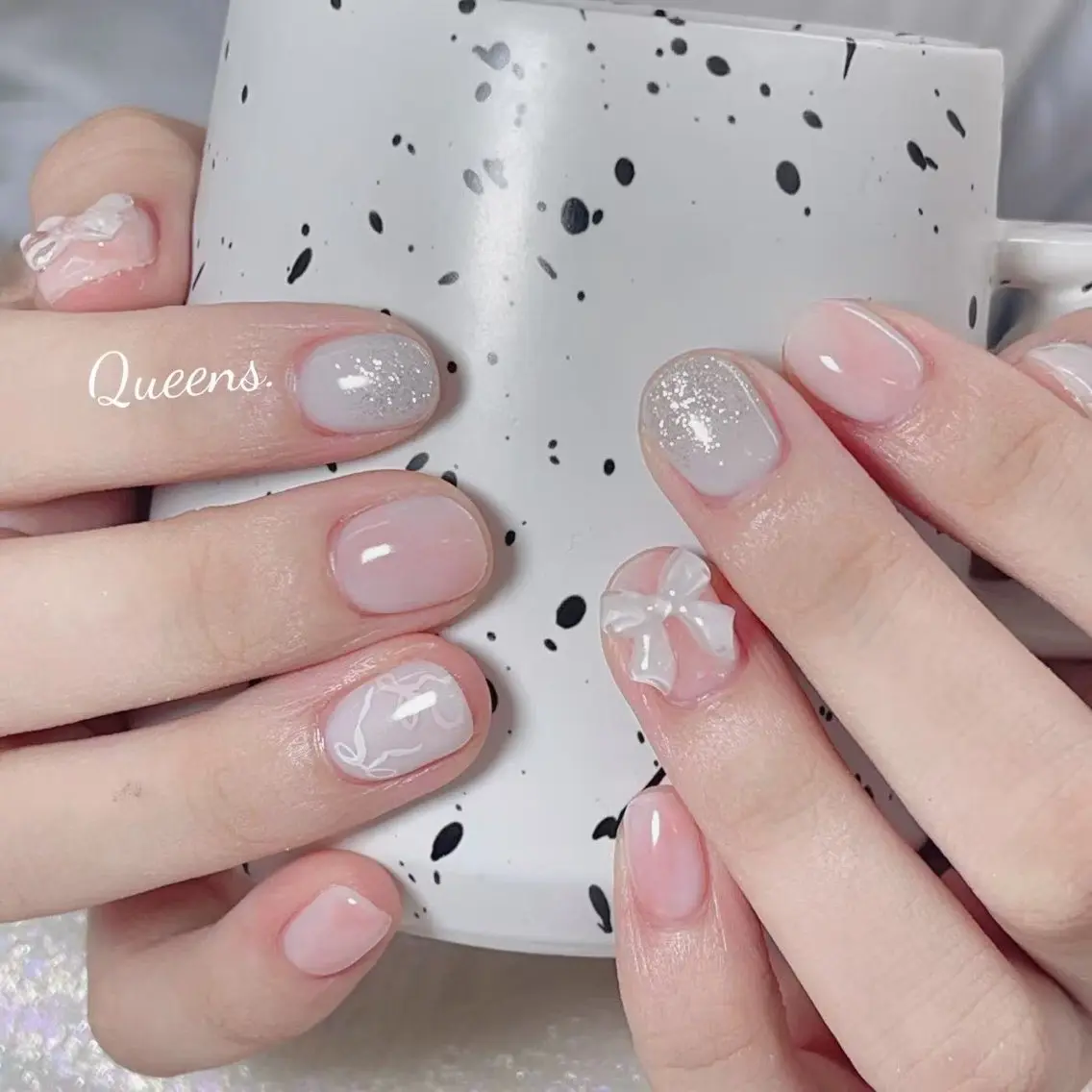 ネイル クリアネイル ジェルネイル マグネットネイル 持ち込み パラジェル ハンドネイル Queens テイのネイルデザイン