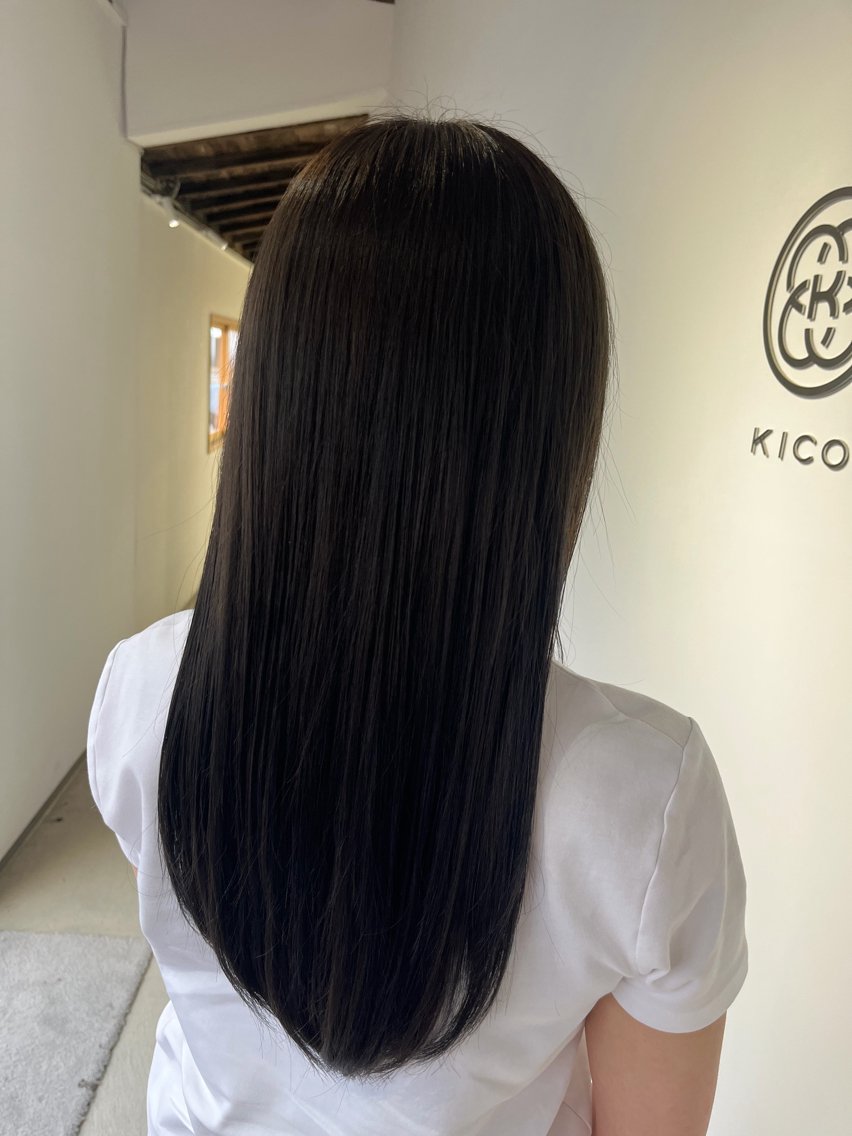 ロング 髙木 麻衣のヘアスタイル