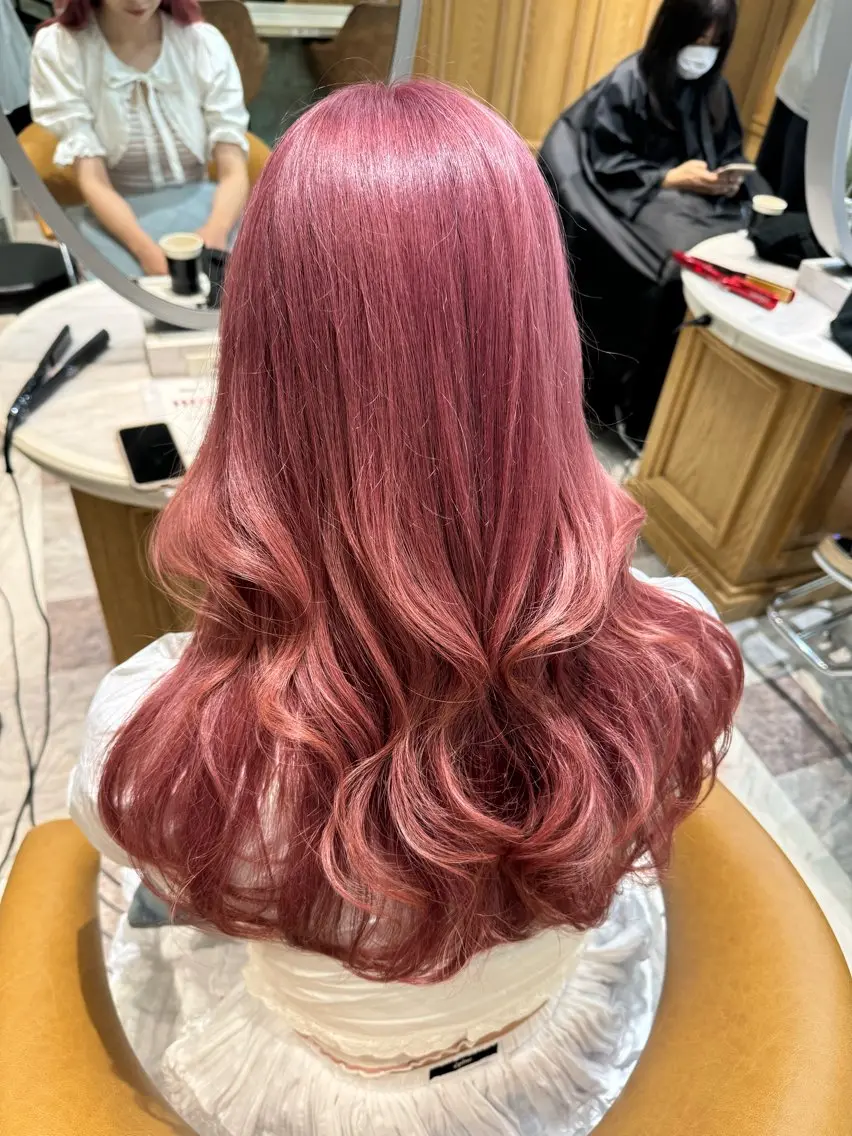 セミロング カラー ベージュカラー 黒髪 ブリーチ ブルーカラー ブルーブラック ヘアカラー 木屋元一/縮毛矯正 /前髪/レイヤーのヘアスタイル
