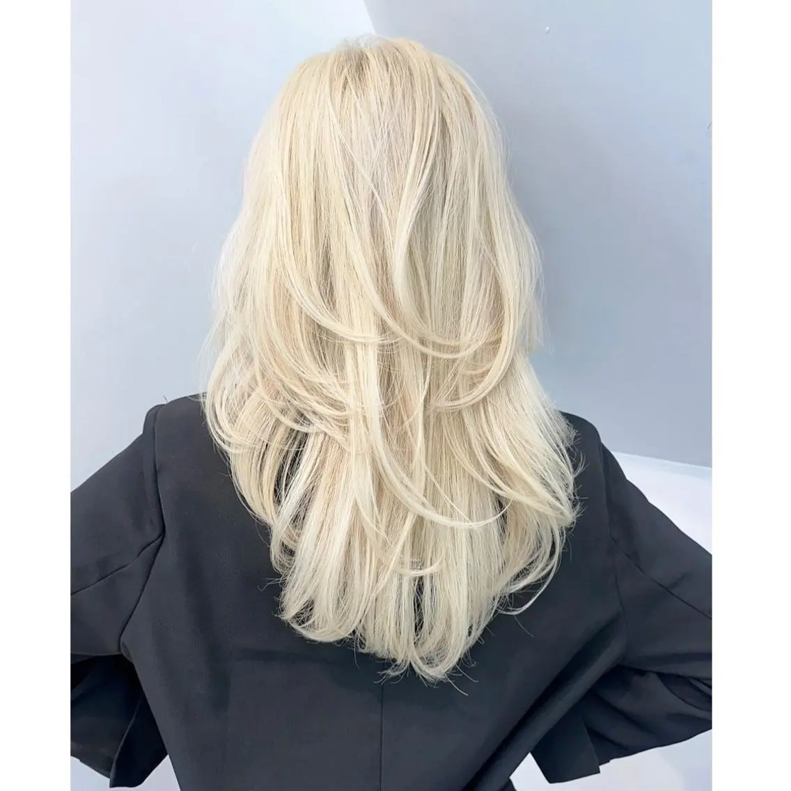 ロング カラー 顔まわりレイヤー レイヤーカット カット ヘアカラー トリートメント ITbyALBUM 中野店のヘアスタイル