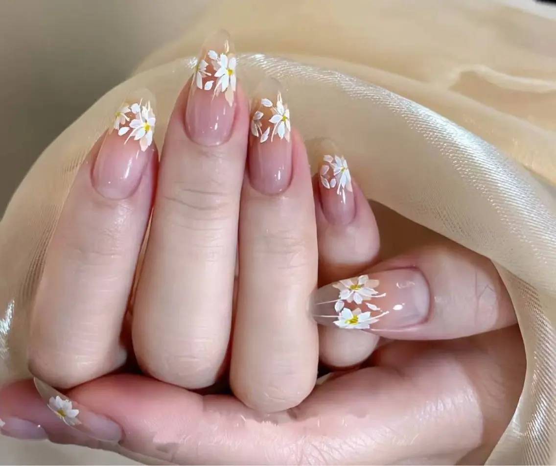 ネイル フラワーネイル フレンチネイル ジェルネイル ガラスフレンチ ハート ハンドネイル BabyYouMi nailのネイルデザイン