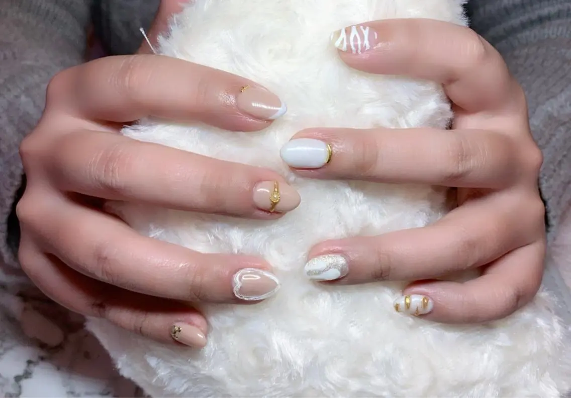 ネイル アニマル柄 アートネイル ニュアンスネイル ネイルチップ ハンドネイル x.1.0.nail ♡Cのネイルデザイン