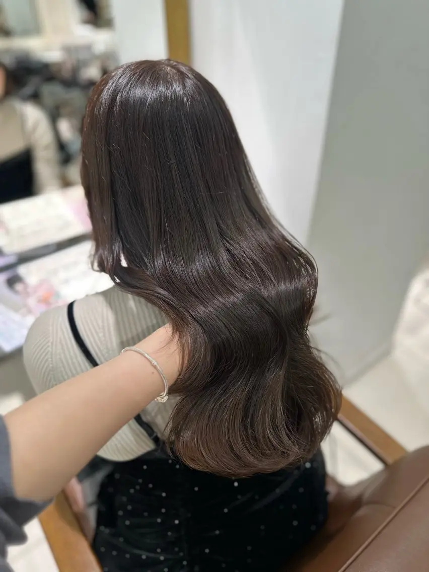 ロング カラー 透明感カラー 髪質改善艶カラー🩶 Nanako ⟡.·のヘアスタイル