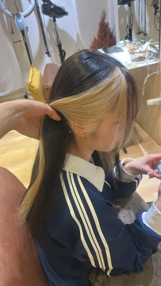 カラー ブリーチ 抜きっぱなしブロンド ブロンド 🎀natsuki /モテカラーのヘアスタイル