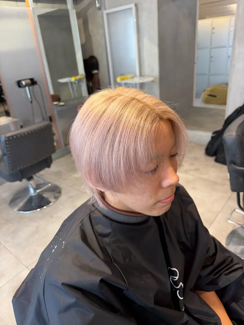 メンズ メンズブリーチ メンズハイトーン 今田 晃のヘアスタイル