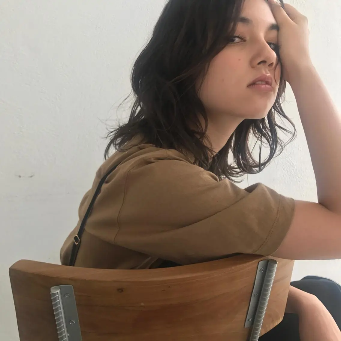 ミディアム パーマ 末永 穂奈美のヘアスタイル