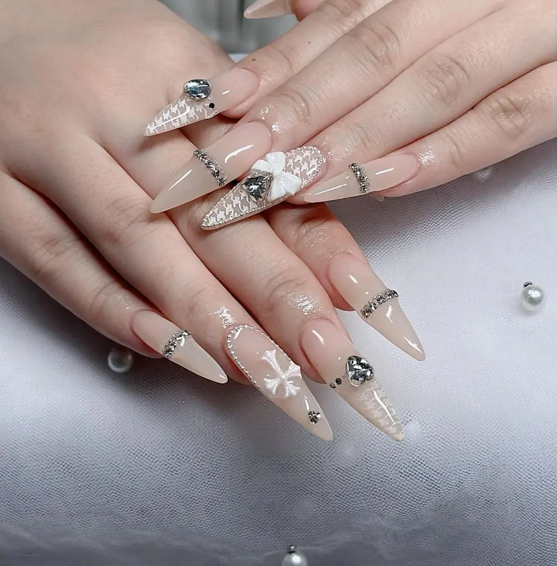 ネイル フレンチネイル ジェルネイル ハロウィン 韓国ネイル マグネットネイル ハンドネイル neco H.babynailのネイルデザイン