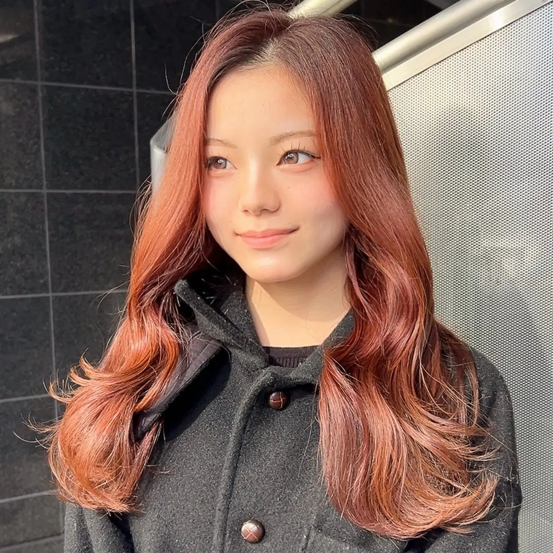 ロング レイヤーカット ロング カット ヘアカラー calna 古賀 菜摘のヘアスタイル