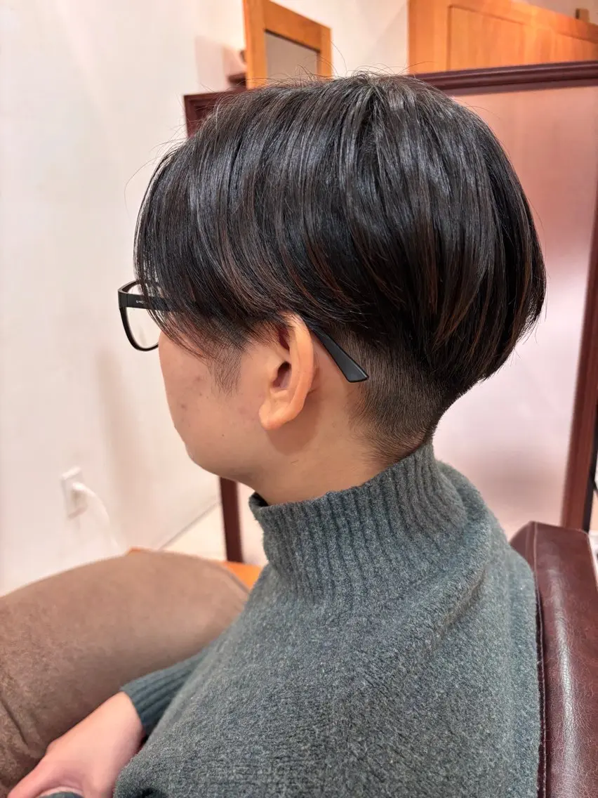 ショート 山田 愛のヘアスタイル