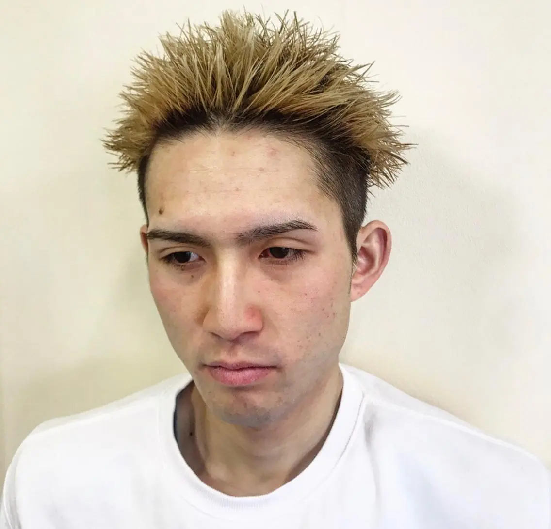 カラー メンズ ヘアカラー ヨシダ トオルのヘアスタイル