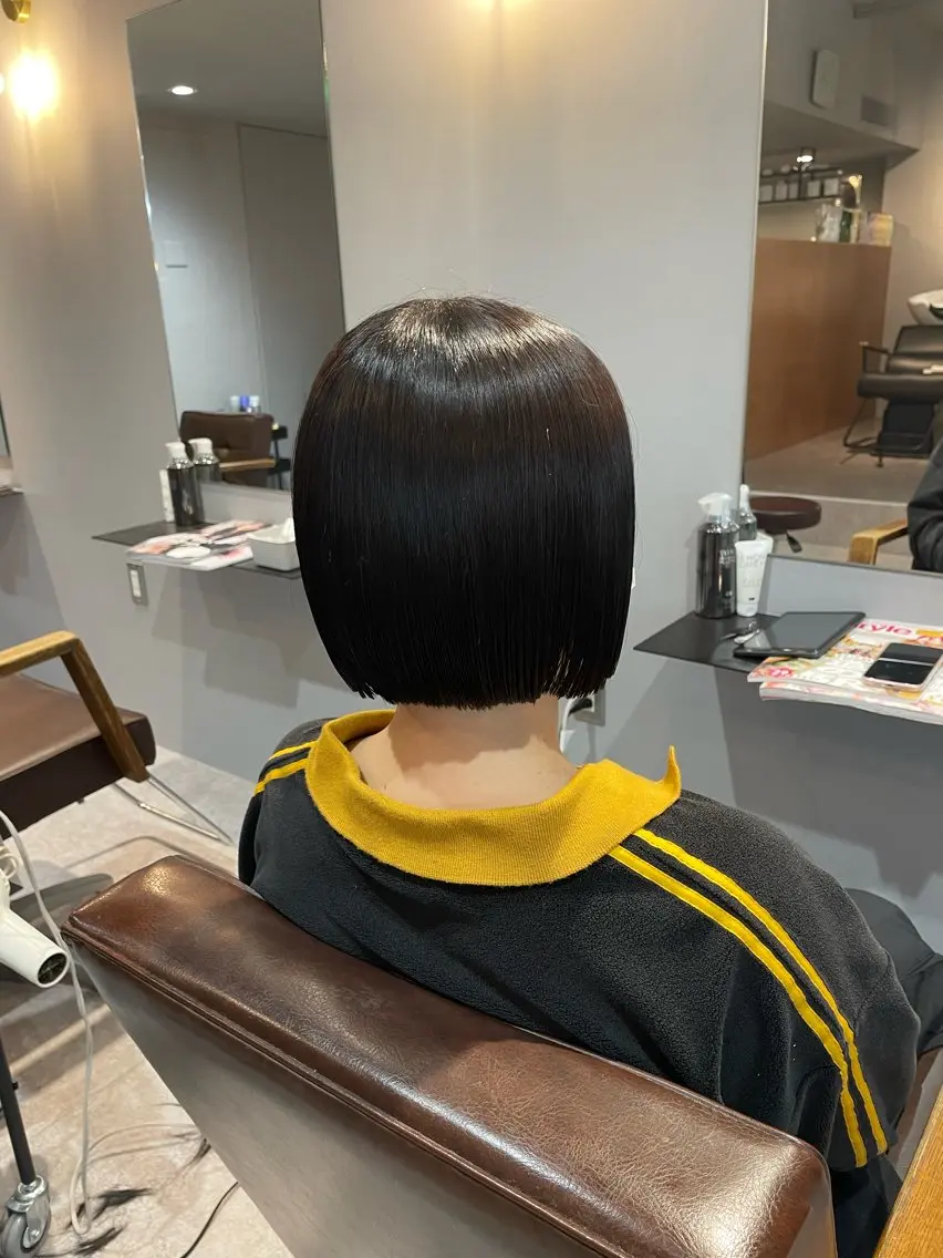 ショート ボブ カット Mimi🎀ブリーチ なし透明感 Ｗカラーのヘアスタイル