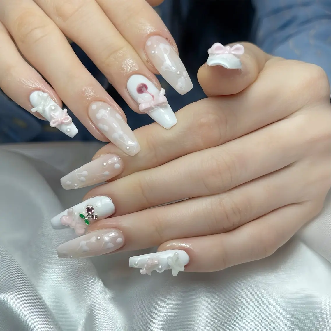 ネイル アートネイル チークネイル ジェルネイル ロングネイル マグネットネイル ハンドネイル Rin Nail 新大久保店のネイルデザイン