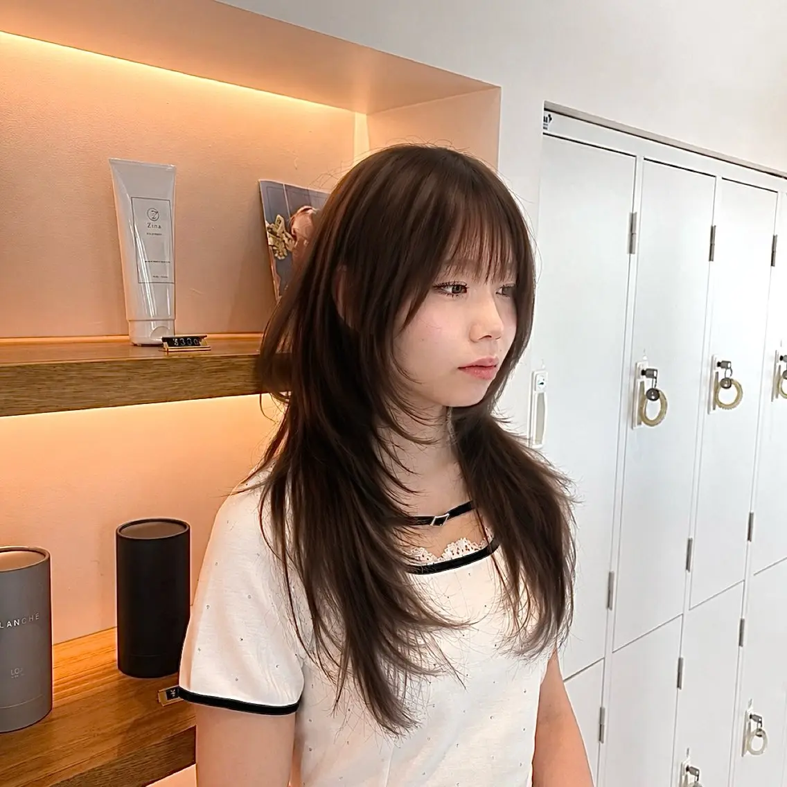 ロング 顔周りカット ハッシュカット レイヤーカット 小顔カット カット Cocoro 艶カラー🎀のヘアスタイル
