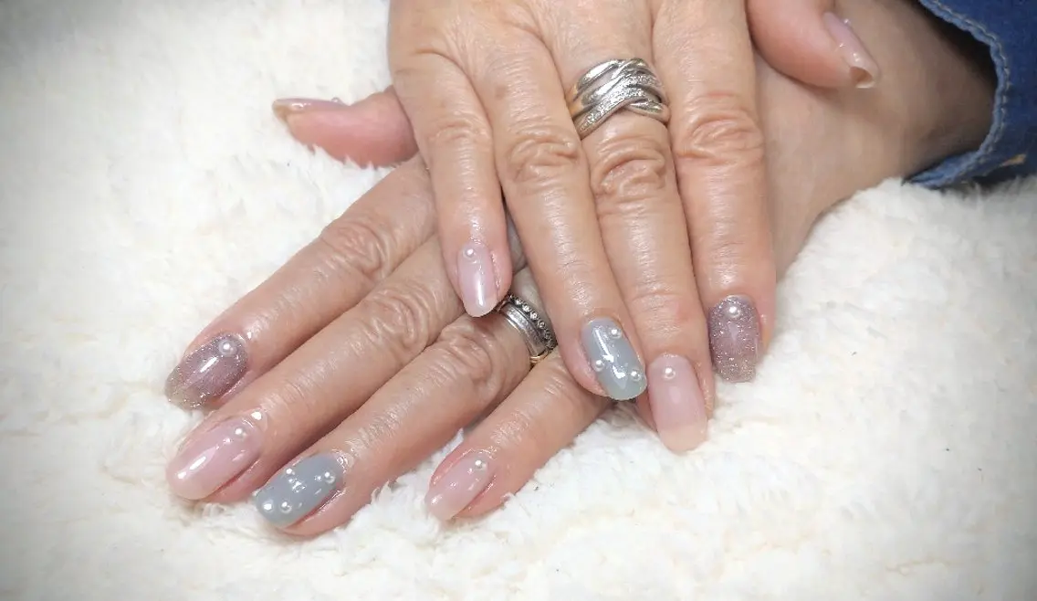 ネイル ハンドネイル フットネイル Nailsalon Latteのネイルデザイン
