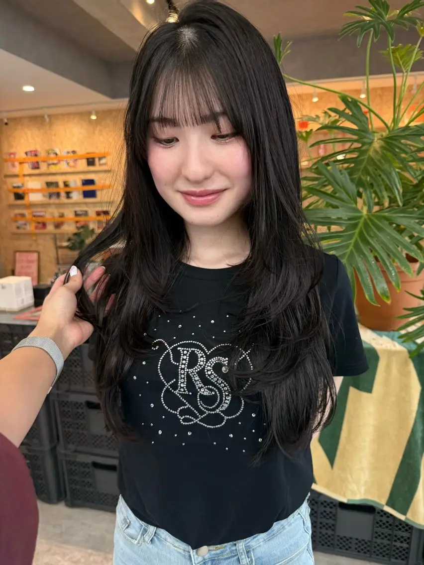 ロング ロングレイヤー レイヤーカット ロング カットモデル yumekaのヘアスタイル