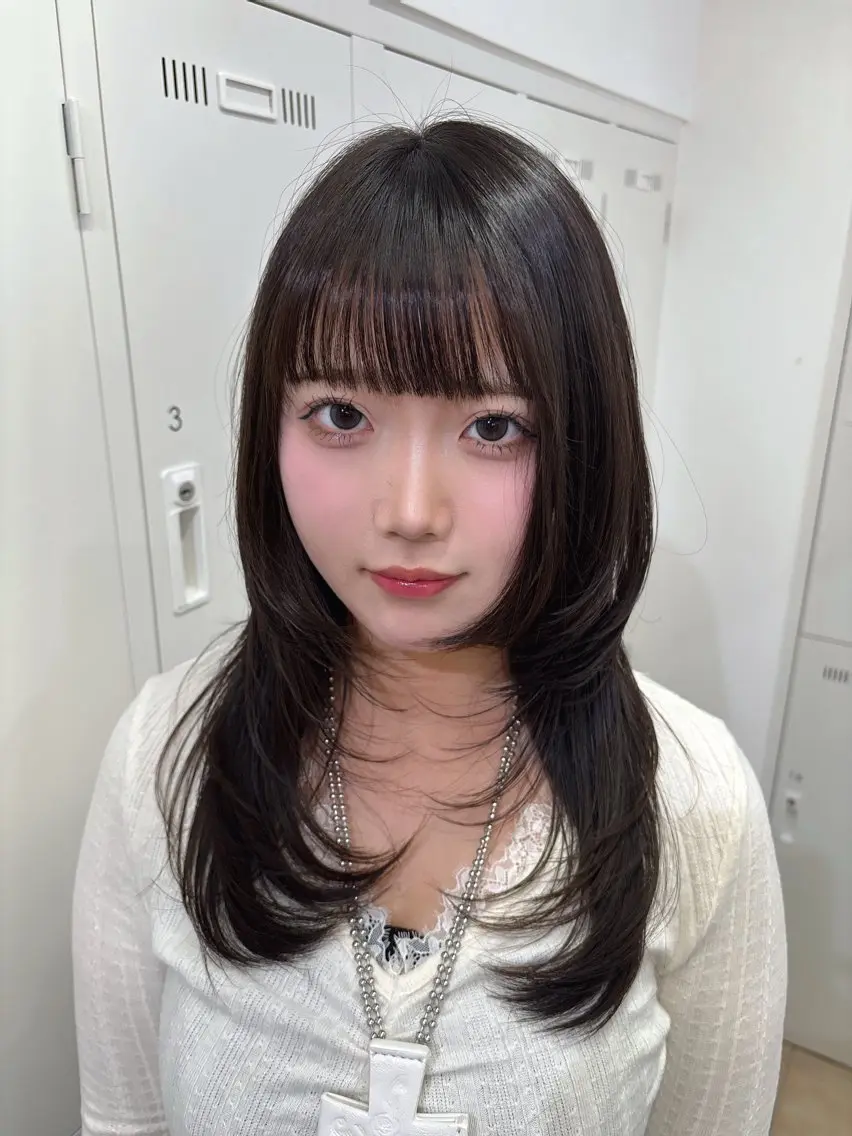 セミロング ハッシュカット シャギー カット 長妻莉央/縮毛矯正 髪質改善カラーのヘアスタイル