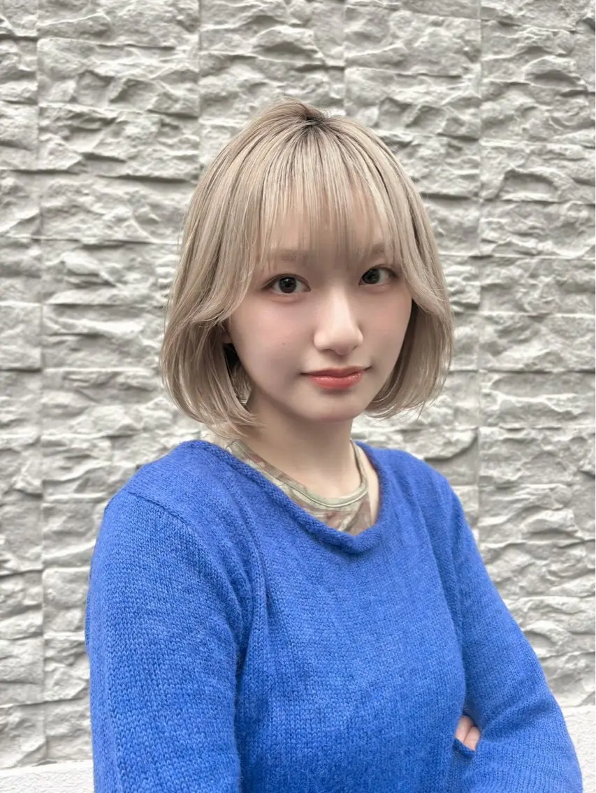 ショート カラー Riho ブリーチモデル募集中のヘアスタイル