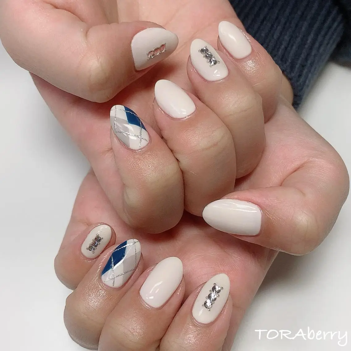 ネイル ハンドネイル ネイリスト なつみのネイルデザイン
