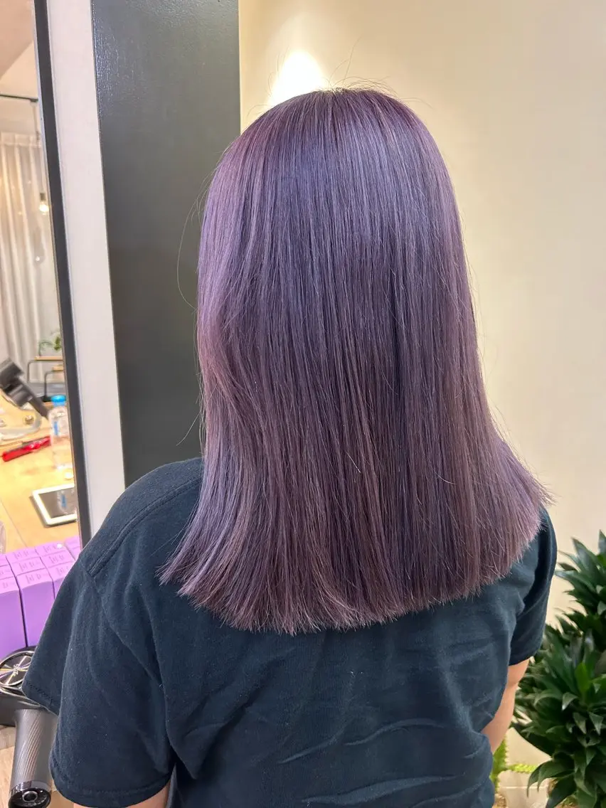 セミロング カラー ブリーチ パープルカラー カット ヘアカラー トリートメント hubhair レイヤー/透明感のヘアスタイル